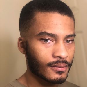 Meet your Posher, Derrick